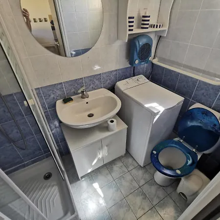 5025 Agathes + 32 Apartment